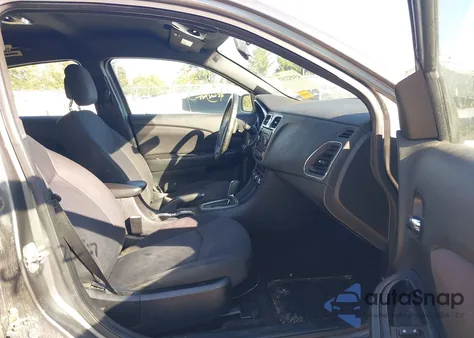 2013 Chrysler 200 Touring from USA, damaged, VIN 1C3CCBBBXDN684521